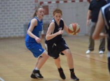 Alma u duelu sa sadašnjom suigračicom Petrom Šola